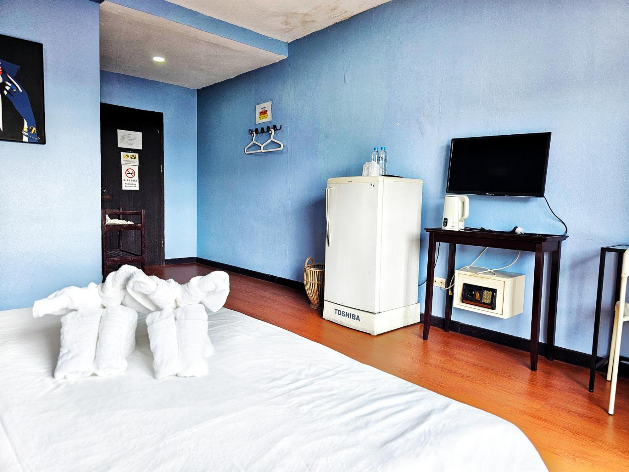 Elegant Lanna Guesthouse Chiang Mai Bagian luar foto