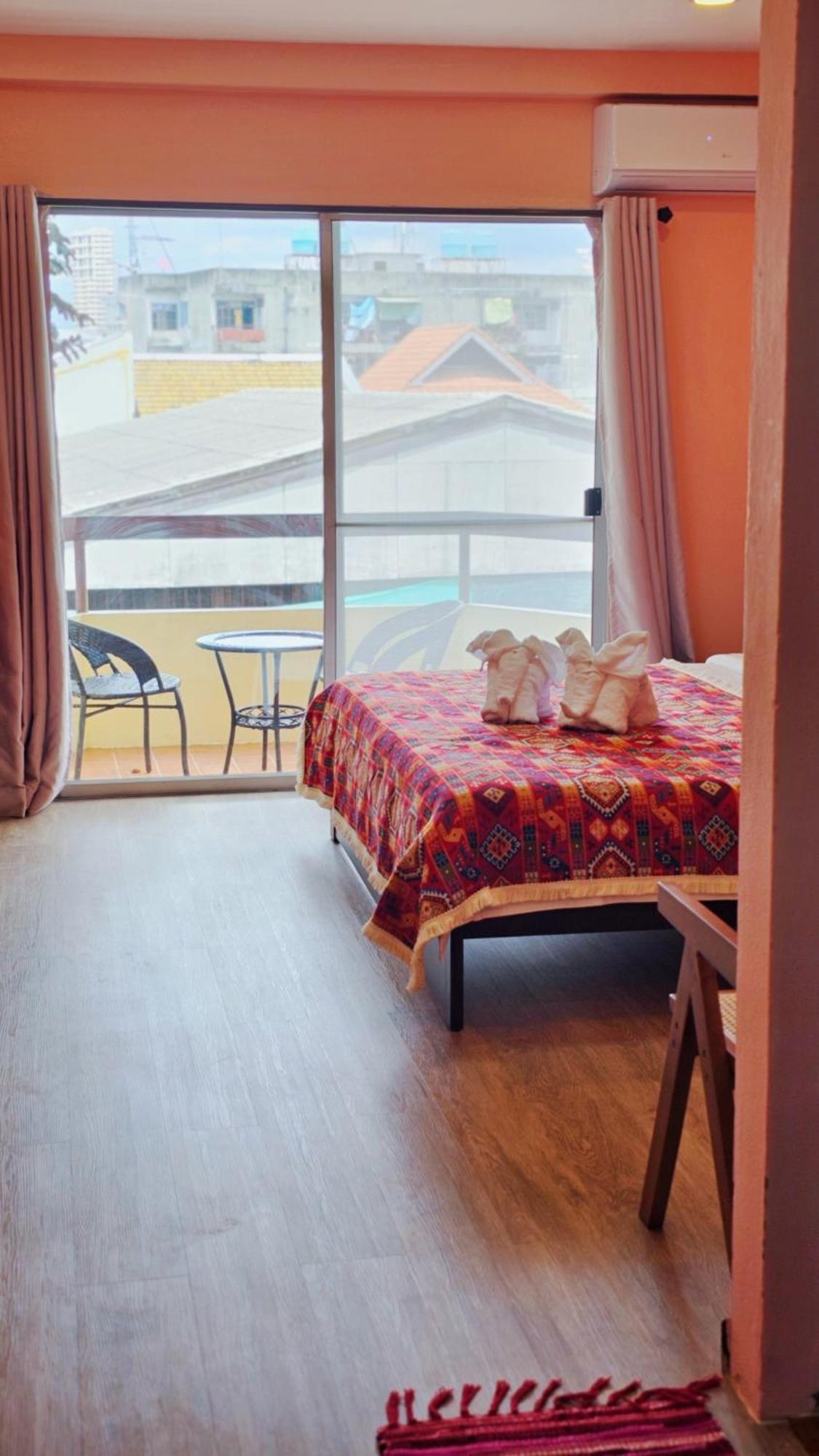 Elegant Lanna Guesthouse Chiang Mai Bagian luar foto