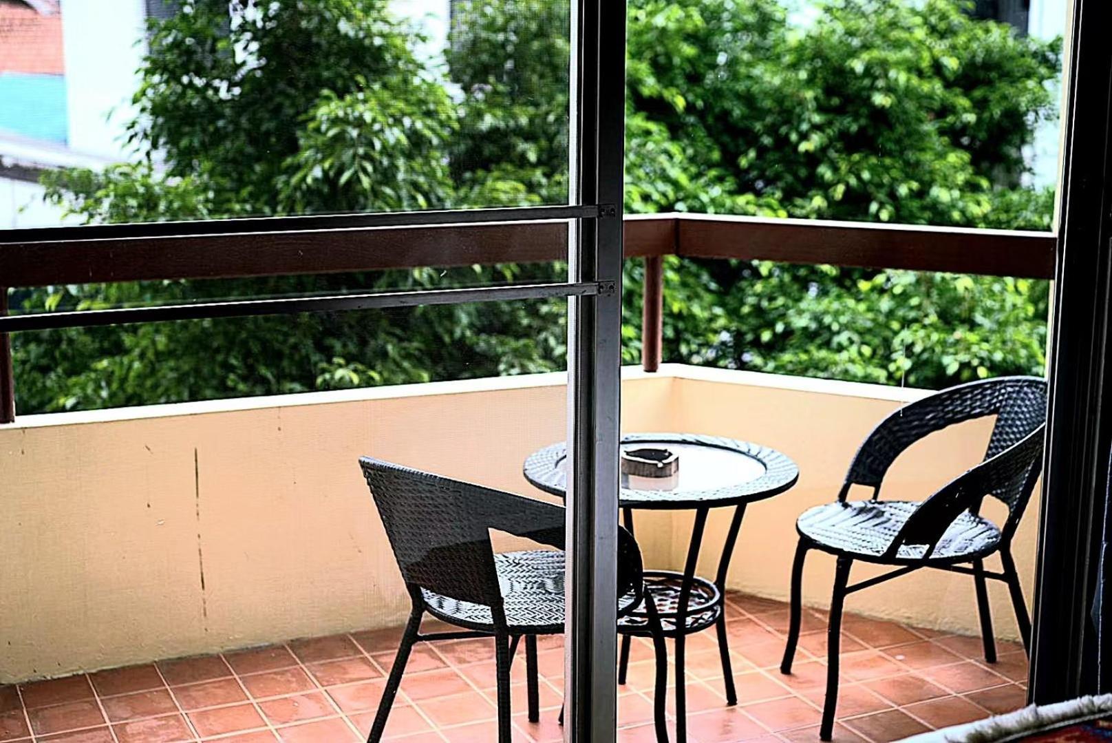 Elegant Lanna Guesthouse Chiang Mai Bagian luar foto