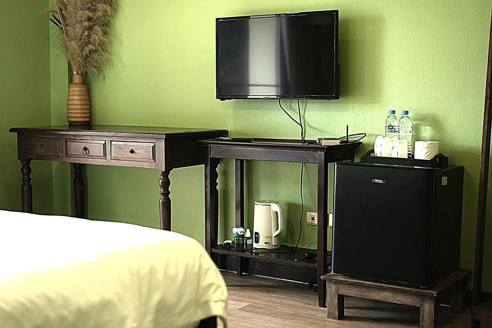 Elegant Lanna Guesthouse Chiang Mai Bagian luar foto