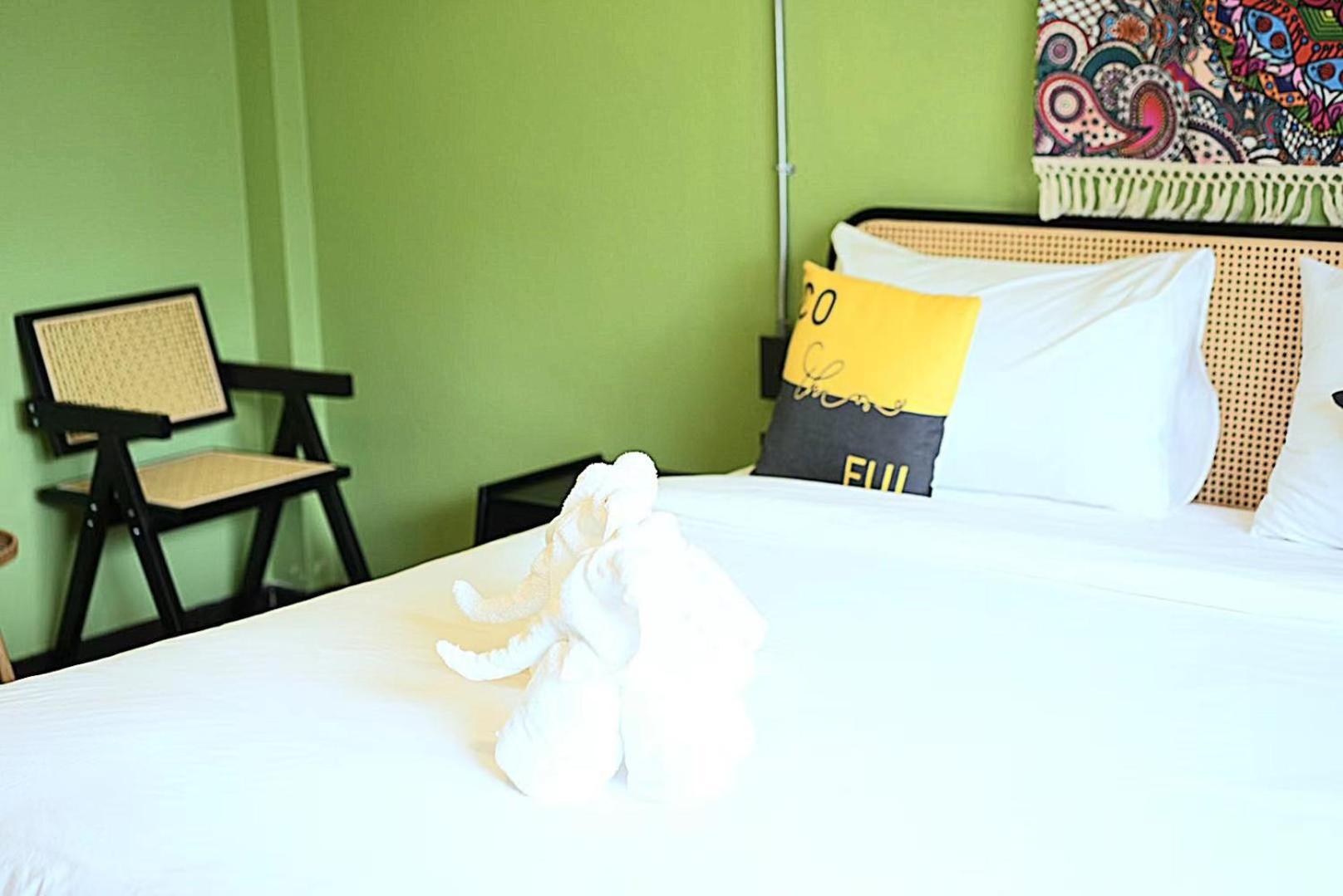 Elegant Lanna Guesthouse Chiang Mai Bagian luar foto